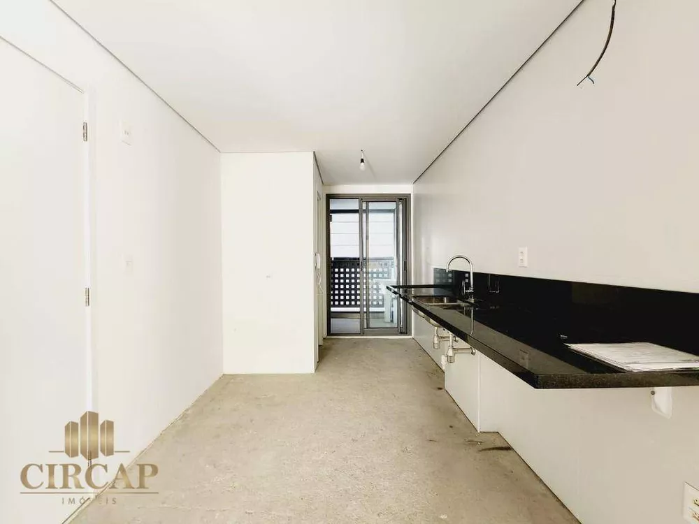 Apartamento à venda com 3 quartos, 143m² - Foto 6