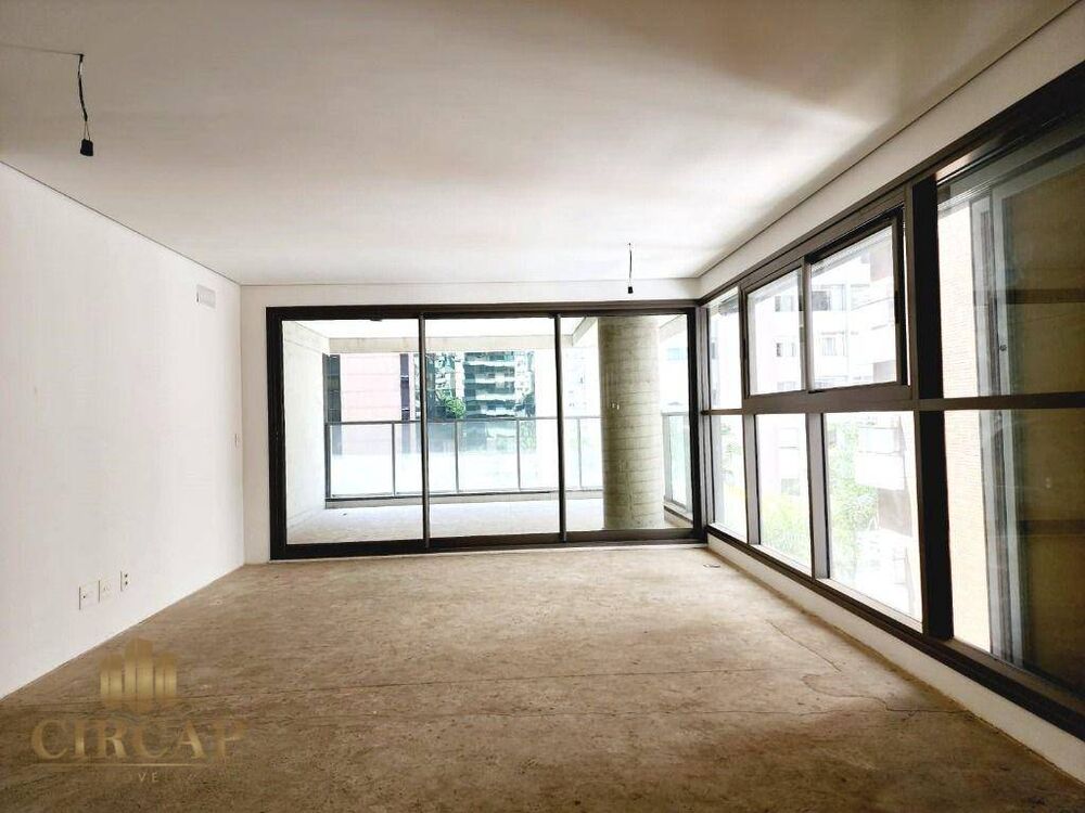 Apartamento à venda com 3 quartos, 143m² - Foto 4