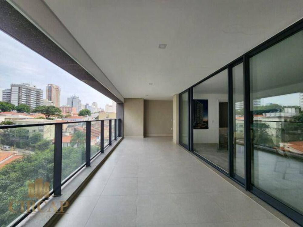 Apartamento à venda com 4 quartos, 157m² - Foto 1