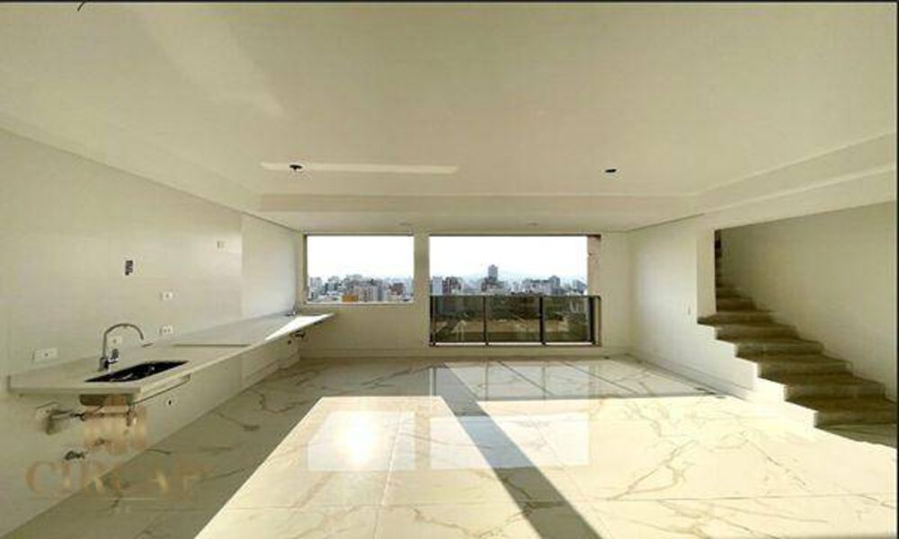 Cobertura, 3 quartos, 213 m² - Foto 1