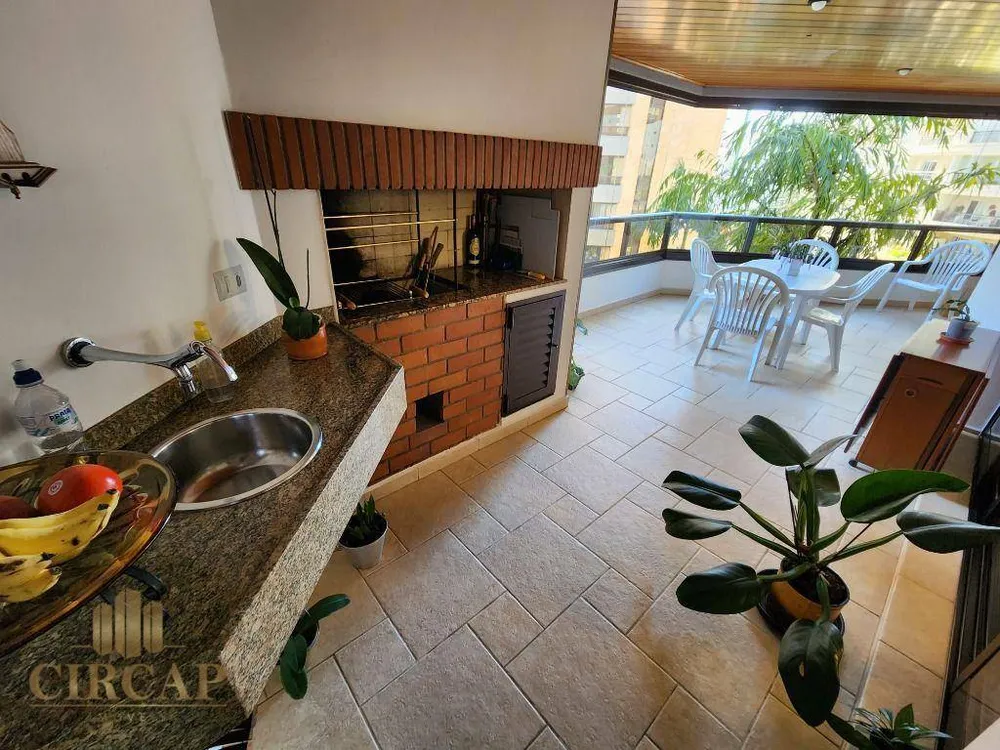 Apartamento, 4 quartos, 245 m² - Foto 1