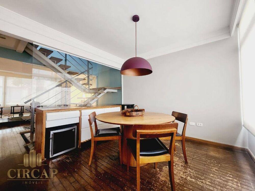 Casa, 4 quartos, 248 m² - Foto 1