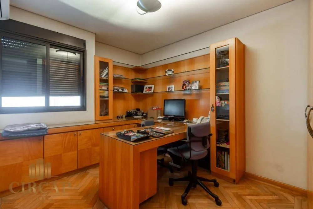 Apartamento, 3 quartos, 232 m² - Foto 8
