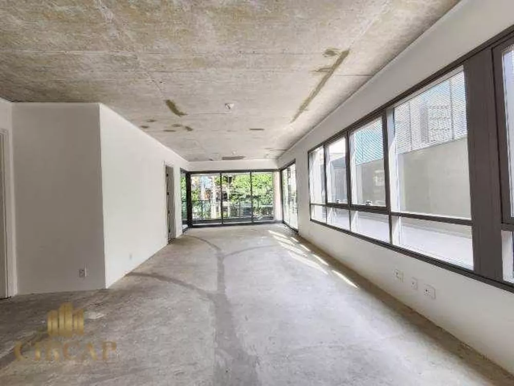 Apartamento à venda com 3 quartos, 315m² - Foto 8