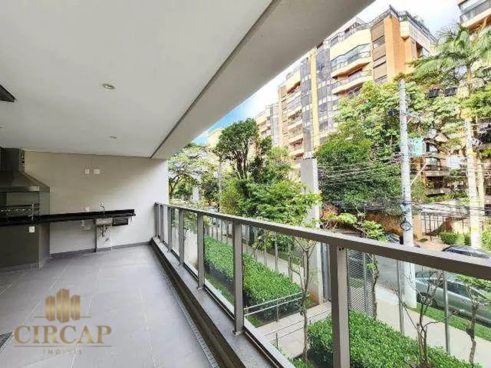 Apartamento à venda com 3 quartos, 315m² - Foto 11