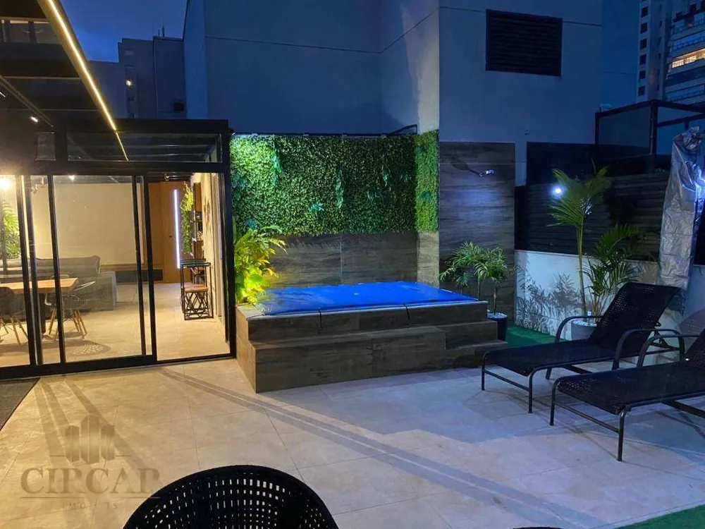 Cobertura, 3 quartos, 240 m² - Foto 1