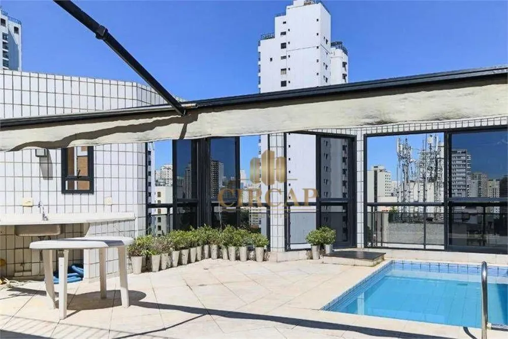 Cobertura, 3 quartos, 210 m² - Foto 2