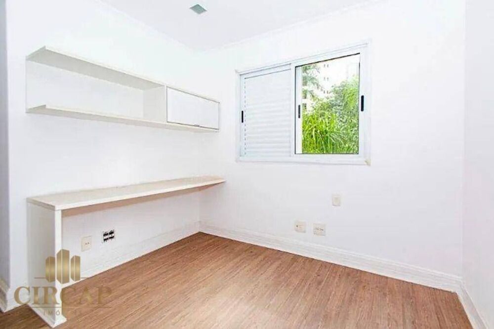 Apartamento à venda com 3 quartos, 167m² - Foto 13