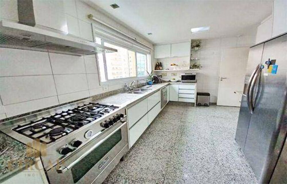 Apartamento, 3 quartos, 267 m² - Foto 1