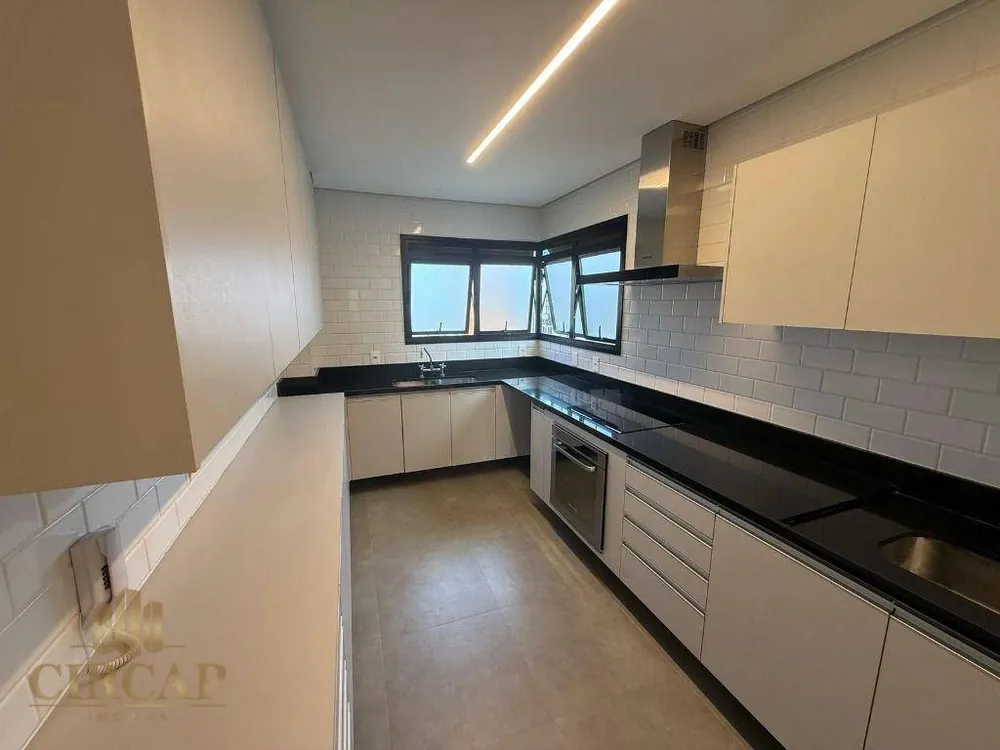 Apartamento, 3 quartos, 226 m² - Foto 4
