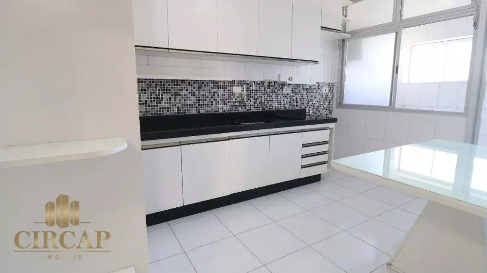 Apartamento à venda com 3 quartos, 101m² - Foto 7