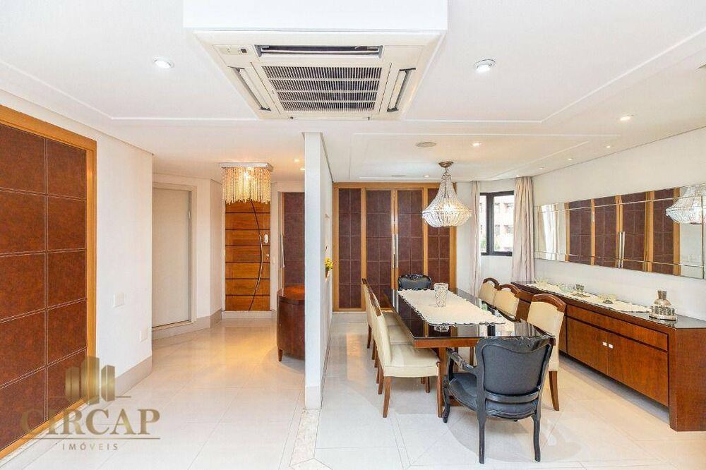 Apartamento à venda com 3 quartos, 202m² - Foto 2