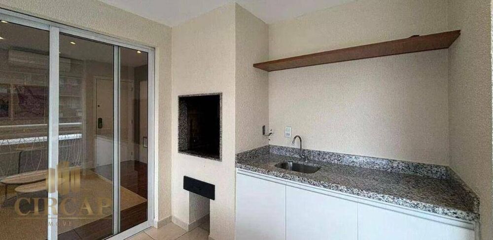 Apartamento para alugar com 3 quartos, 135m² - Foto 7