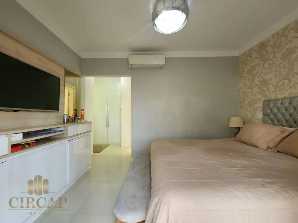 Apartamento, 3 quartos, 215 m² - Foto 11