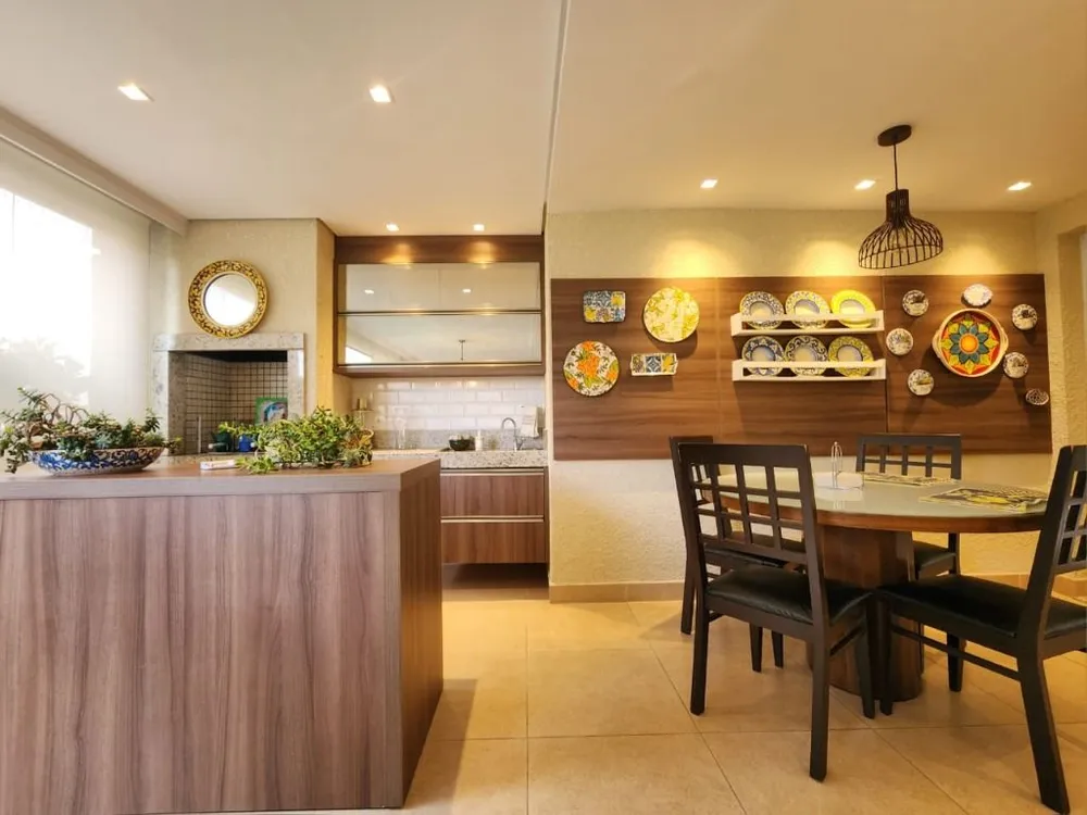 Apartamento, 3 quartos, 215 m² - Foto 1