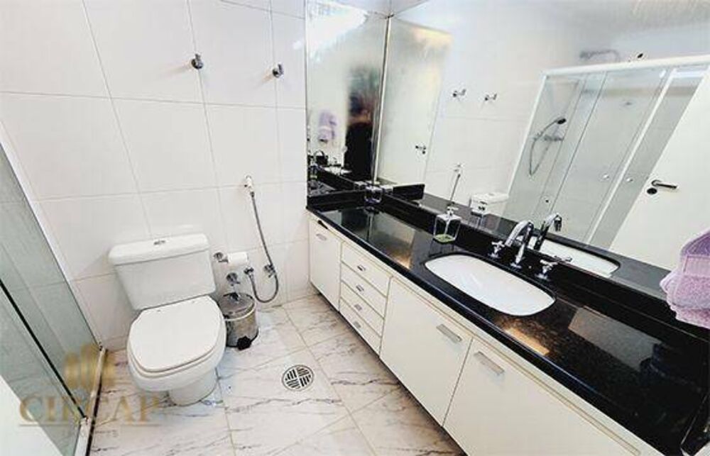 Apartamento, 4 quartos, 245 m² - Foto 1