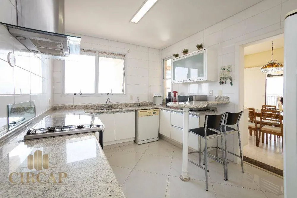 Apartamento, 4 quartos, 295 m² - Foto 1