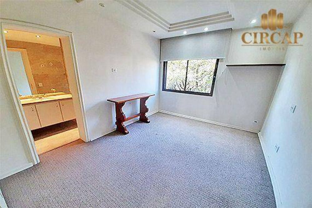 Apartamento à venda com 4 quartos, 278m² - Foto 2