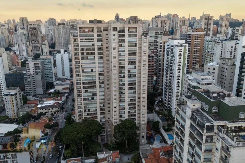 Apartamento, 4 quartos, 251 m² - Foto 1