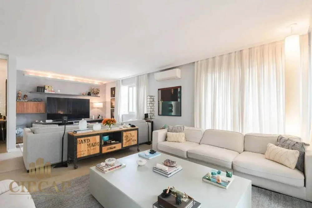 Apartamento, 4 quartos, 246 m² - Foto 1