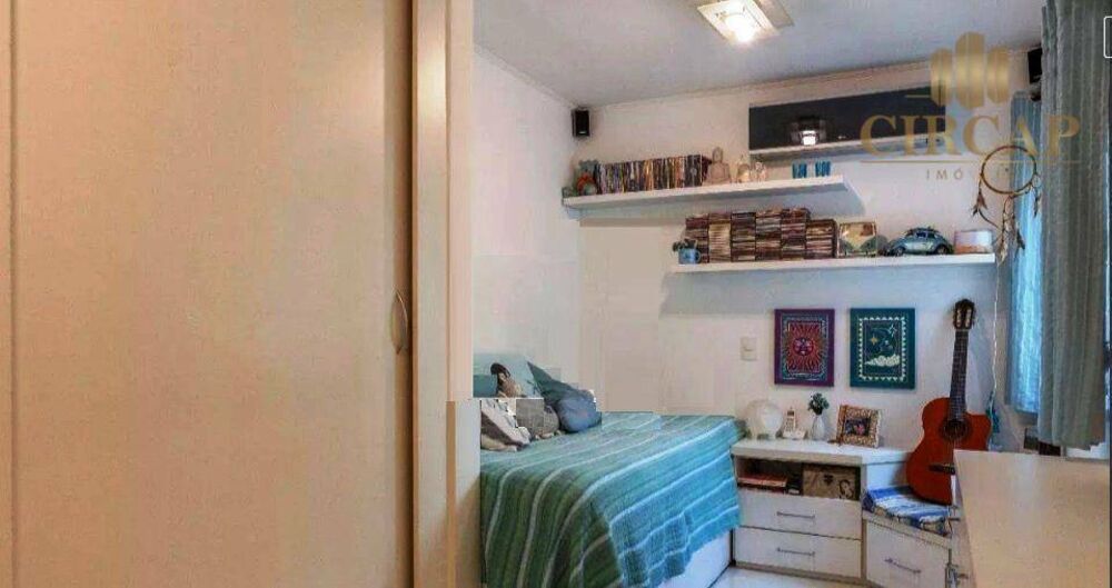 Sobrado à venda com 3 quartos, 220m² - Foto 3
