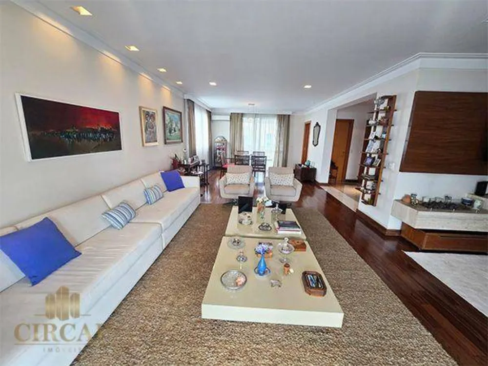 Apartamento, 3 quartos, 225 m² - Foto 1