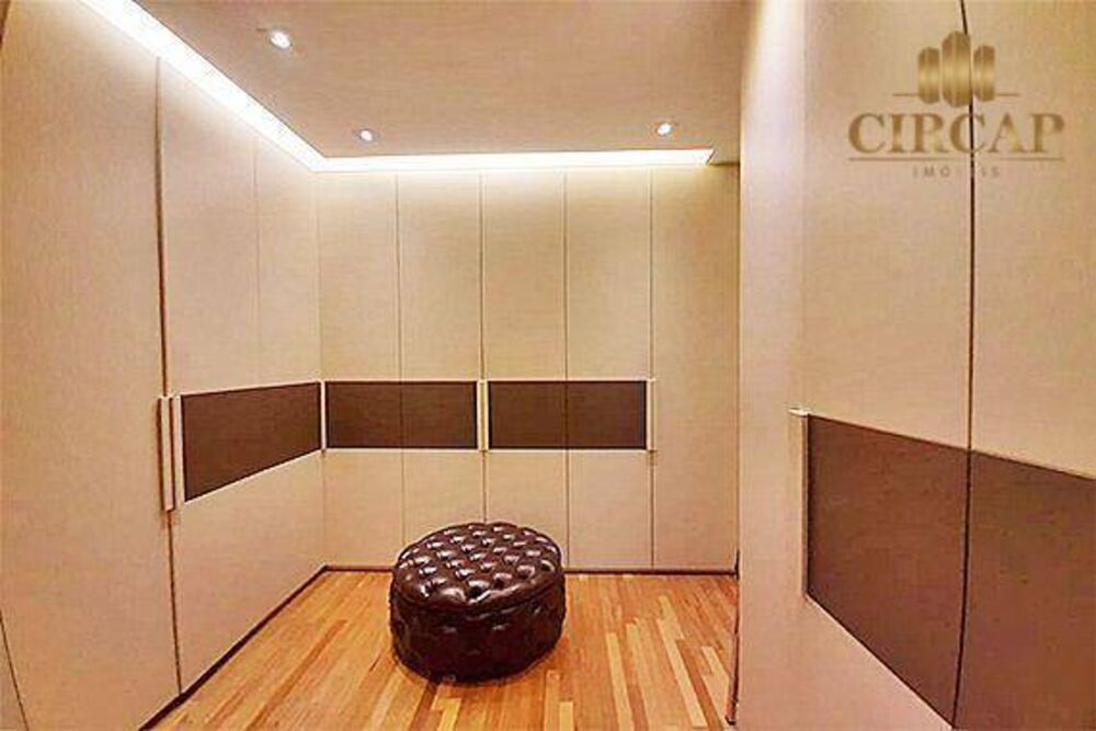 Apartamento, 3 quartos, 245 m² - Foto 13