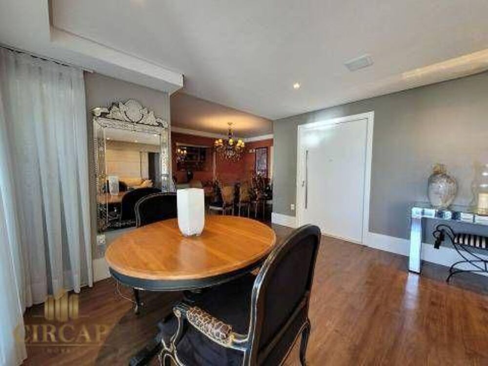 Apartamento, 4 quartos, 242 m² - Foto 1