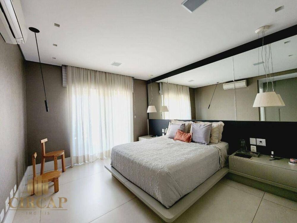 Apartamento, 4 quartos, 266 m² - Foto 1