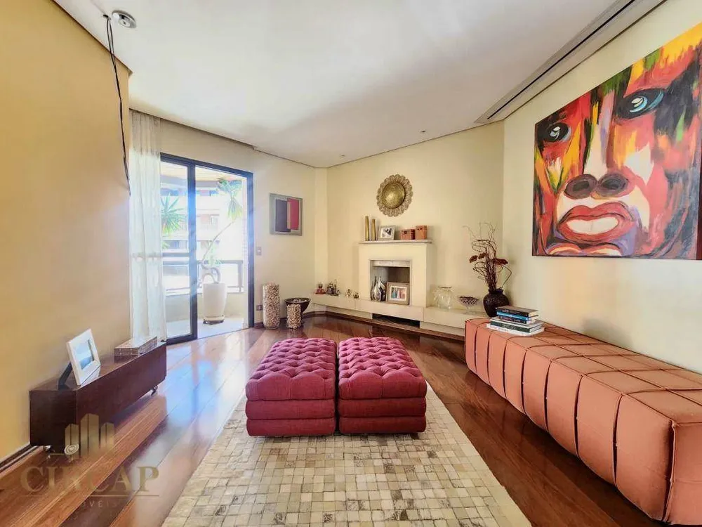 Apartamento, 4 quartos, 245 m² - Foto 1