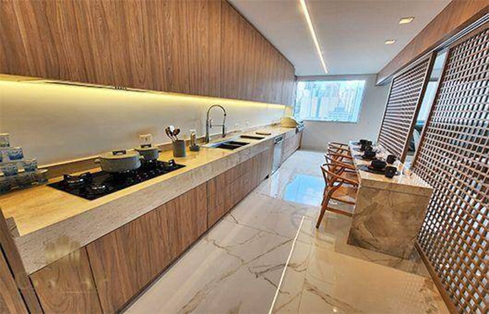 Apartamento, 4 quartos, 222 m² - Foto 1