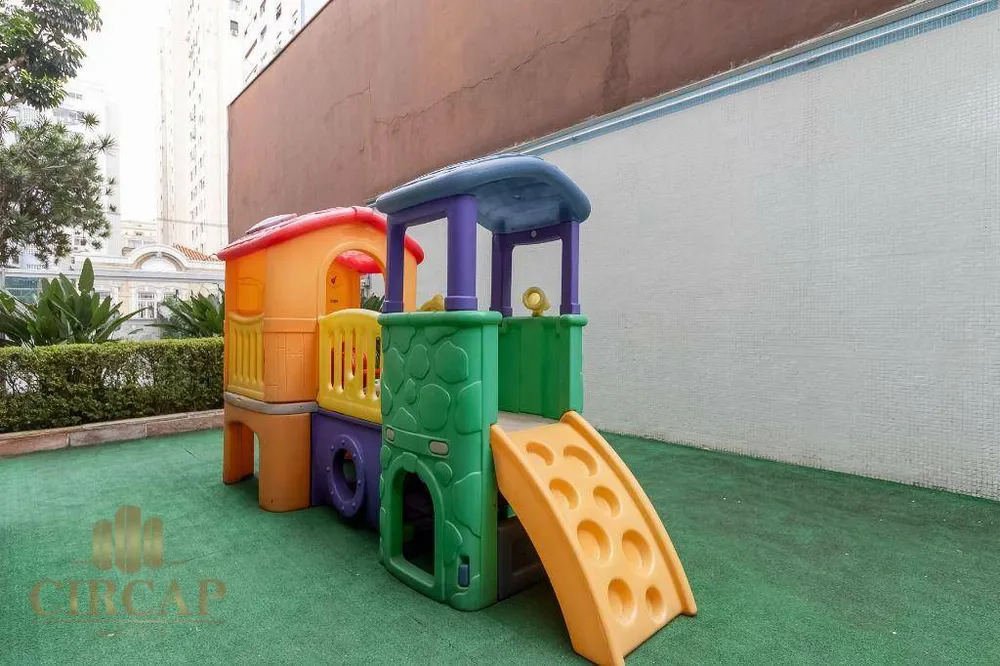 Apartamento, 3 quartos, 230 m² - Foto 1