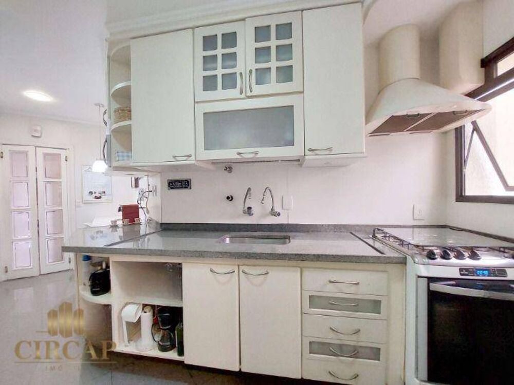 Apartamento à venda com 3 quartos, 114m² - Foto 4