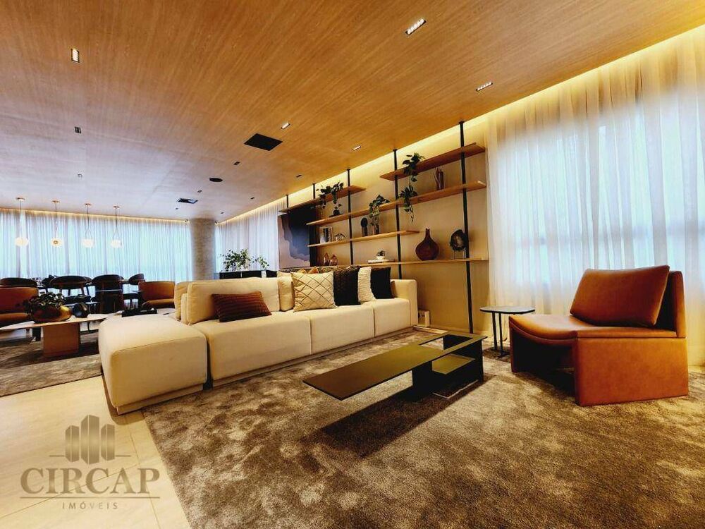 Apartamento à venda com 4 quartos, 224m² - Foto 1