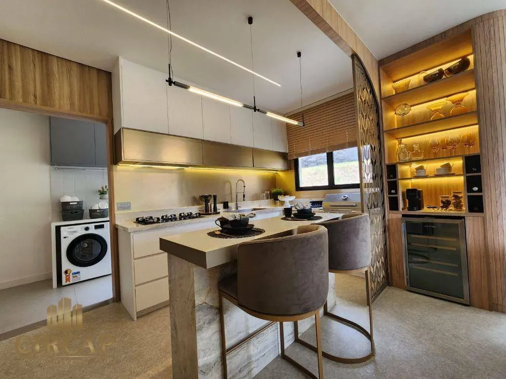 Cobertura, 4 quartos, 213 m² - Foto 1