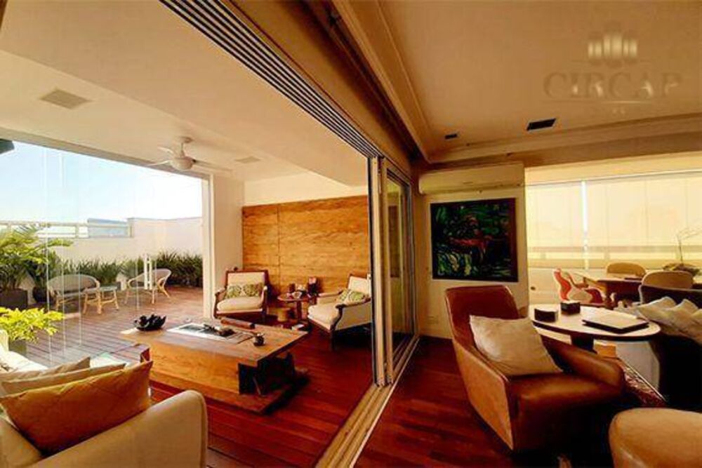 Cobertura à venda e aluguel com 3 quartos, 244m² - Foto 1