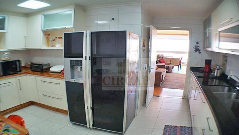 Cobertura para alugar com 3 quartos, 330m² - Foto 10