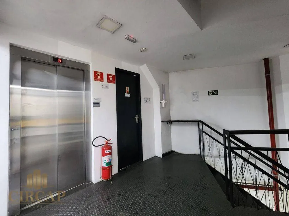 Depósito-Galpão, 915 m² - Foto 1