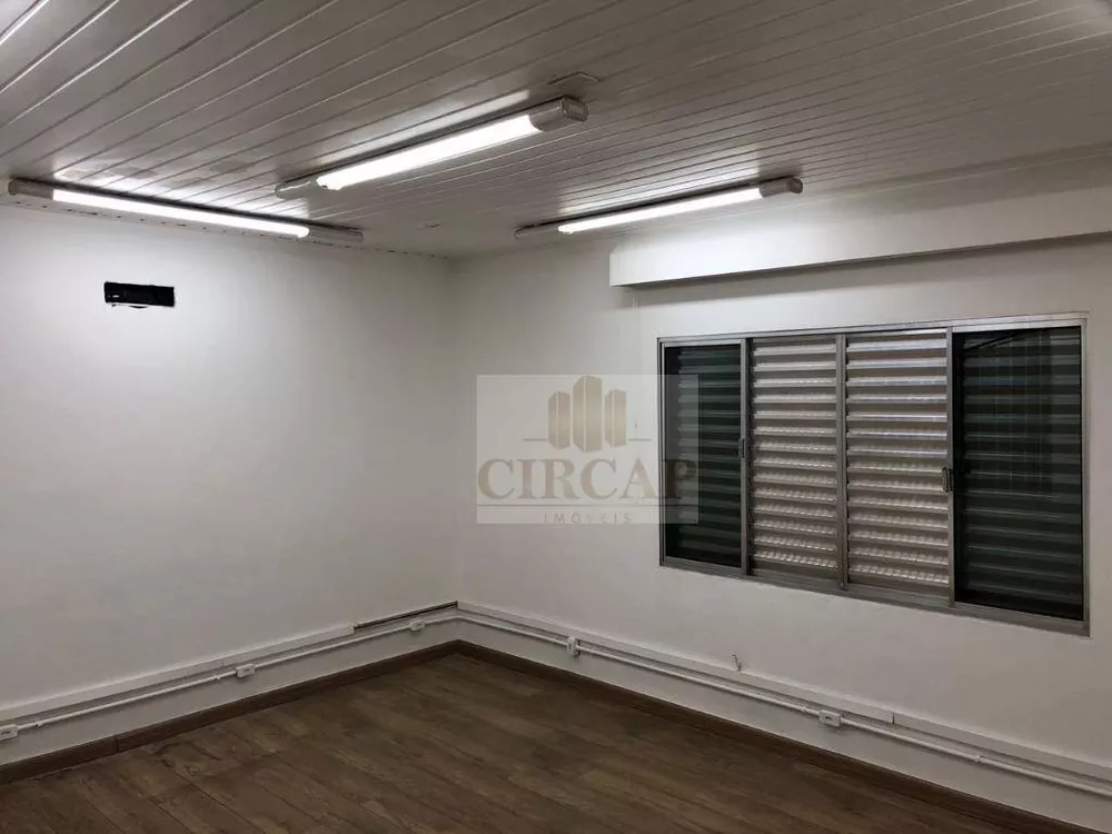 Casa para alugar com 4 quartos, 450m² - Foto 8