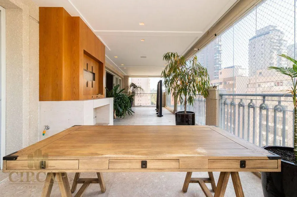 Apartamento, 3 quartos, 390 m² - Foto 1