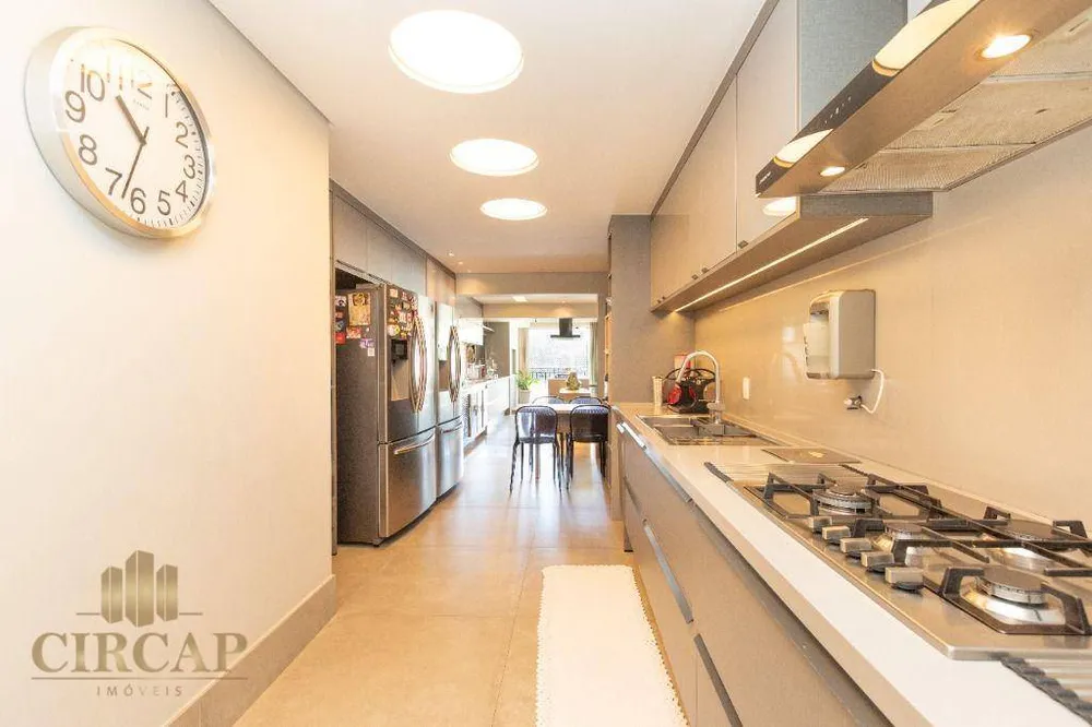 Apartamento, 3 quartos, 245 m² - Foto 1