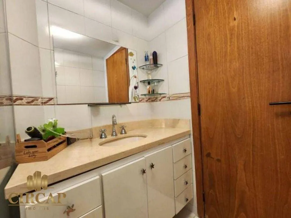 Cobertura, 3 quartos, 214 m² - Foto 3