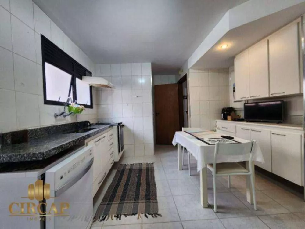 Cobertura à venda com 3 quartos, 214m² - Foto 4