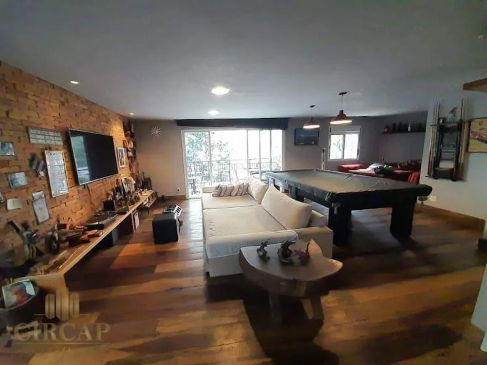 Apartamento, 3 quartos, 230 m² - Foto 1