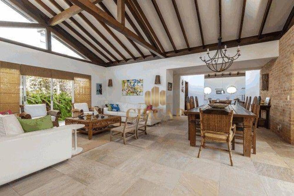 Casa de Condomínio à venda com 5 quartos, 445m² - Foto 4