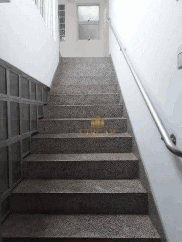Sobrado à venda com 10 quartos, 262m² - Foto 4