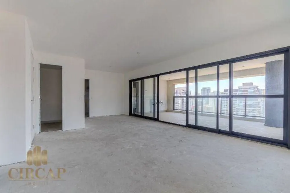 Apartamento, 3 quartos, 184 m² - Foto 2