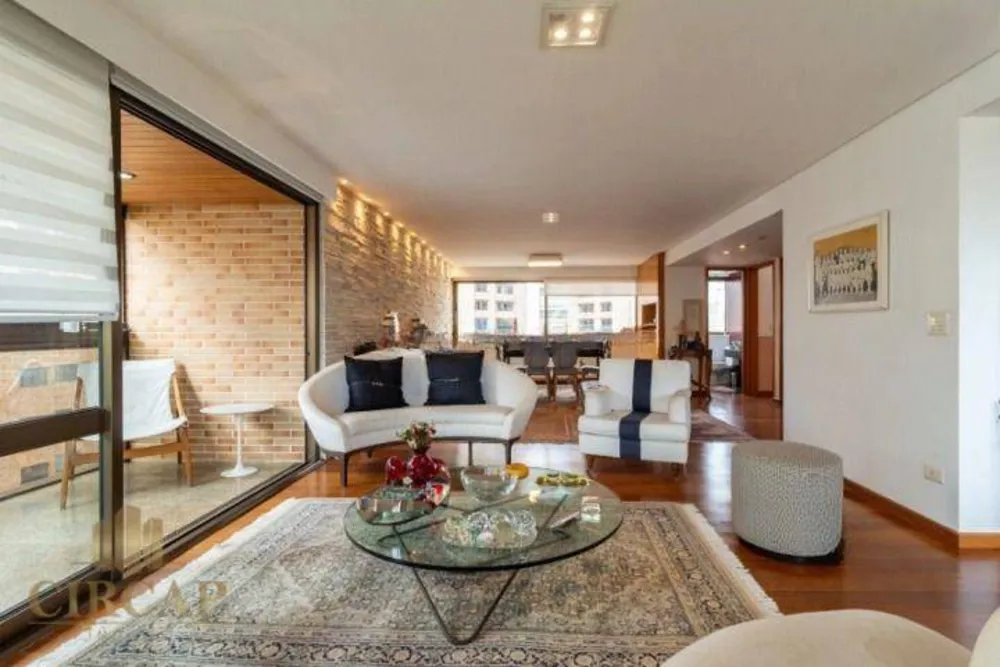 Apartamento, 4 quartos, 240 m² - Foto 1
