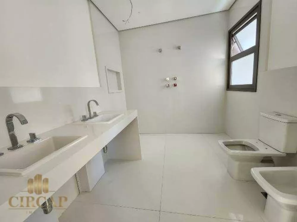 Apartamento à venda com 3 quartos, 260m² - Foto 14