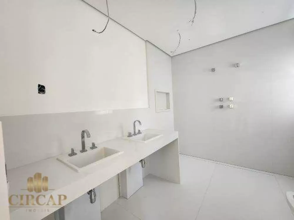 Apartamento à venda com 3 quartos, 260m² - Foto 16